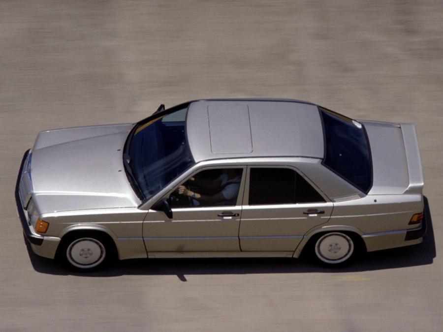  Mercedes-Benz 190 E 2.3-16 1984 года  (фото 2 из 27)